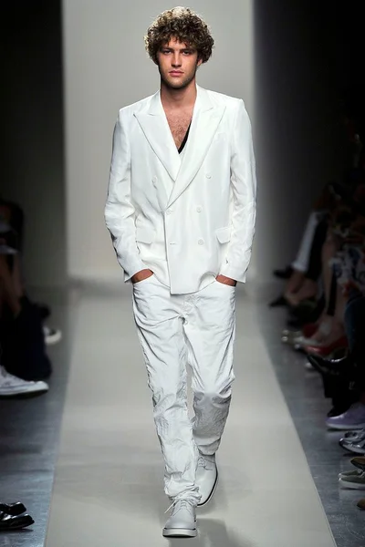 Look 6